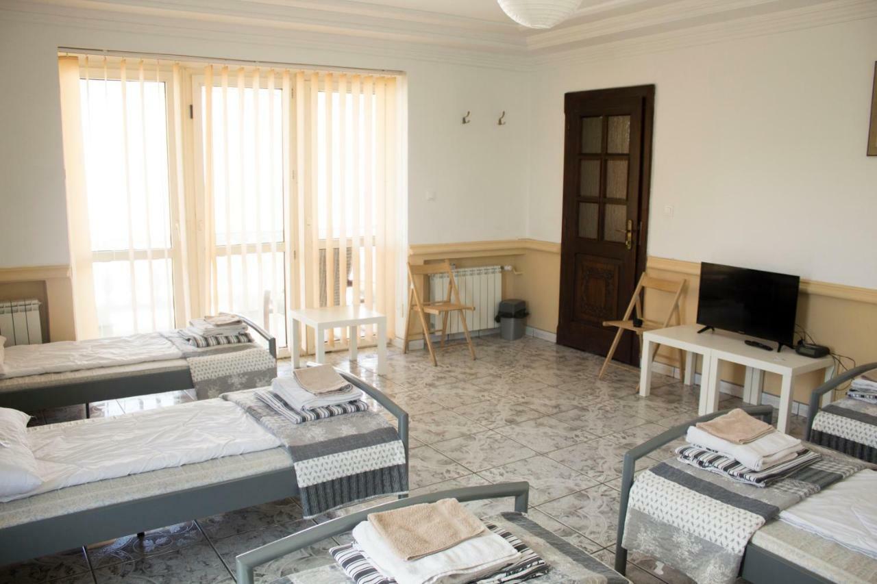 Magic Garden Hostel Kaliszki Екстериор снимка